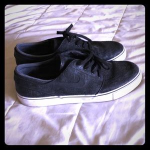 Men’s Nike SB Zoom Stefan Janoski Shoes